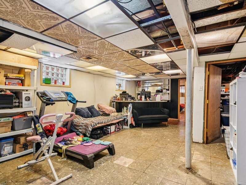 2850 E 94th Street Chicago IL 60617