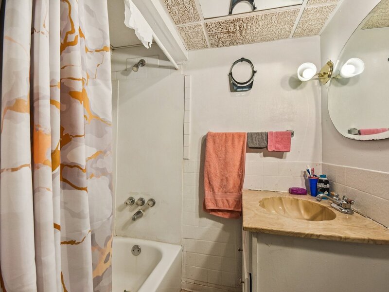 2850 E 94th Street Chicago IL 60617