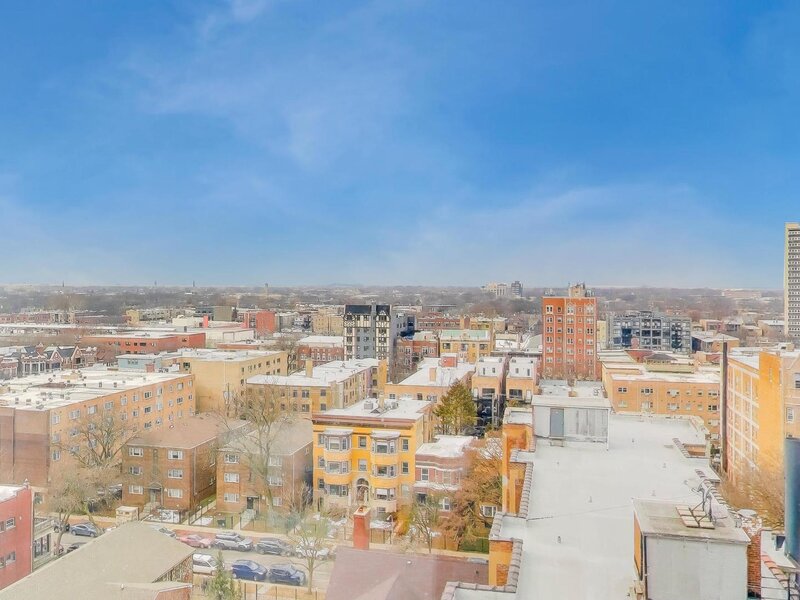 5740 N Sheridan Road Chicago IL 60660