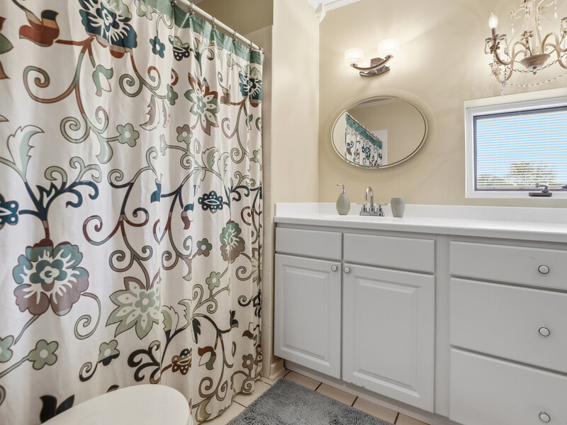 15 Manchester Lane Elmhurst IL 60126
