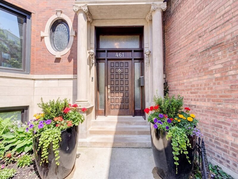 461 W Melrose Street Chicago IL 60657