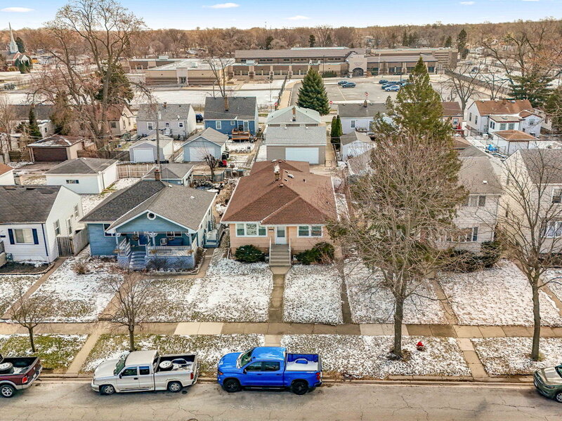 17831 Community Street Lansing IL 60438