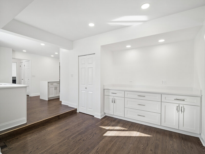 1155 Hackberry Road Deerfield IL 60015