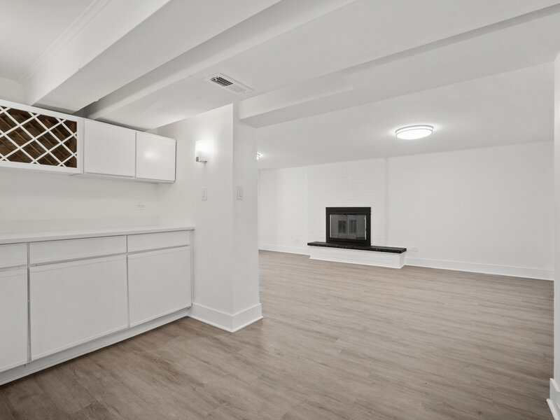 1155 Hackberry Road Deerfield IL 60015