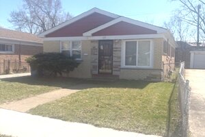 Photo of 715 E 155th Court Phoenix IL 60426