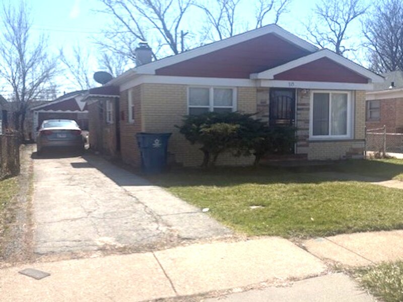 715 E 155th Court Phoenix IL 60426