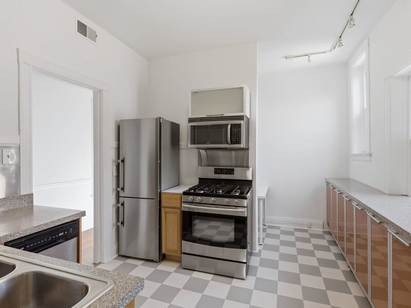 5108 S Woodlawn Avenue Chicago IL 60615