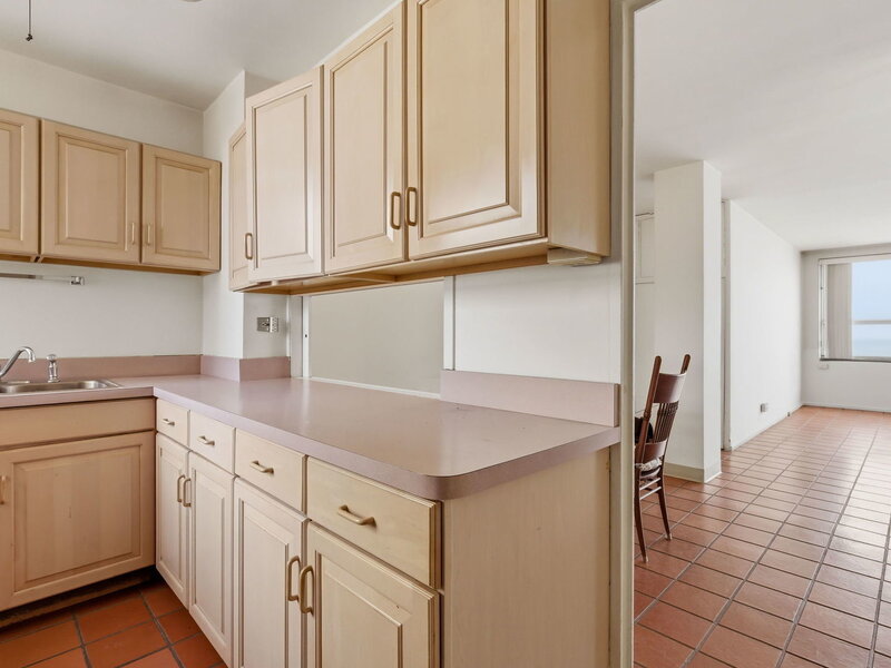 5530 S Shore Drive Chicago IL 60637