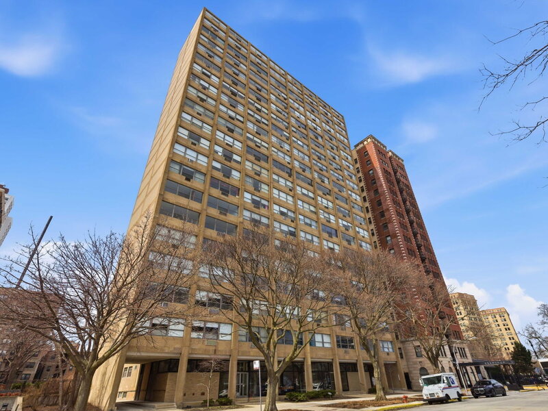 5530 S Shore Drive Chicago IL 60637
