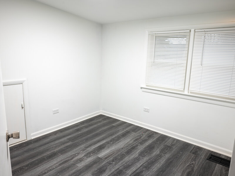 15915 Cottage Grove Avenue South Holland IL 60473