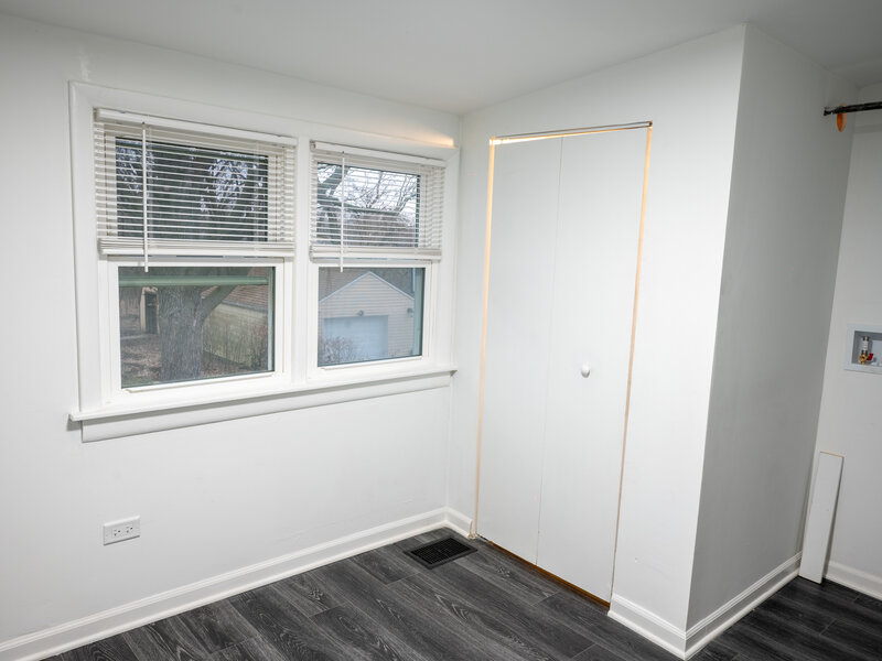 15915 Cottage Grove Avenue South Holland IL 60473