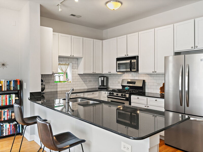 2342 W Bloomingdale Avenue Chicago IL 60647