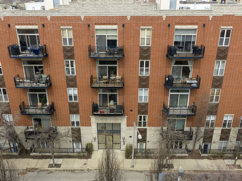 2342 W Bloomingdale Avenue Chicago IL 60647