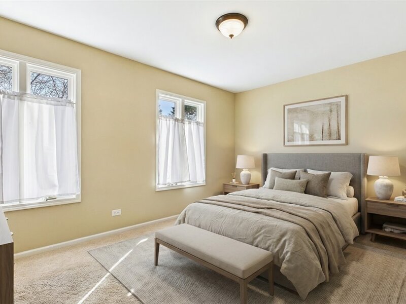 209 Mooregate Trail Hawthorn Woods IL 60047