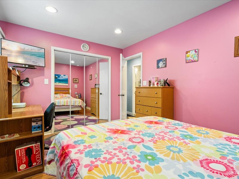 1375 N Whispering Springs Circle Palatine IL 60074