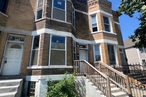 Photo of 6756 S Lafayette Avenue Chicago IL 60621
