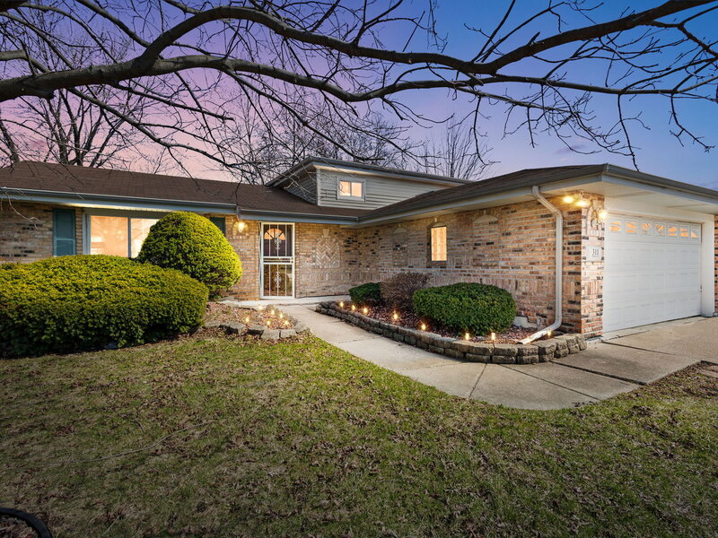 311 S Harper Avenue Glenwood IL 60425