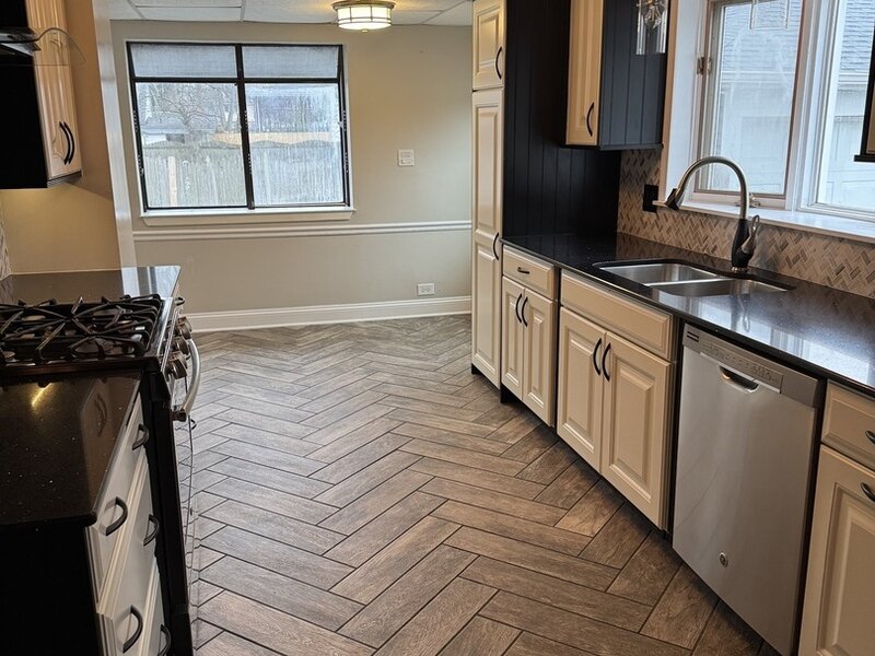 5043 155th Street Oak Forest IL 60452