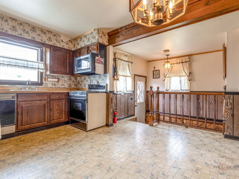 580 N Quentin Road Palatine IL 60067