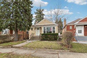 Photo of 14510 S Emerald Avenue Riverdale IL 60827