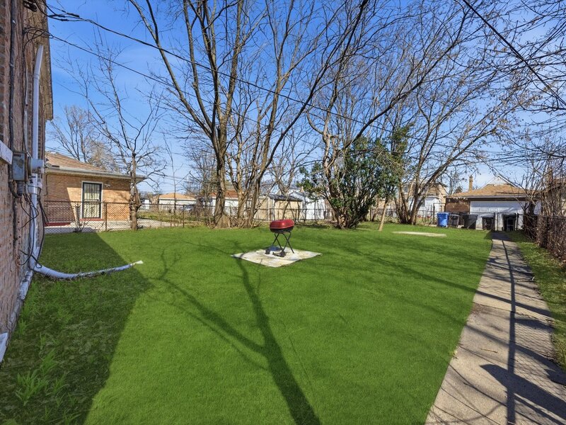 9553 S Greenwood Avenue Chicago IL 60628