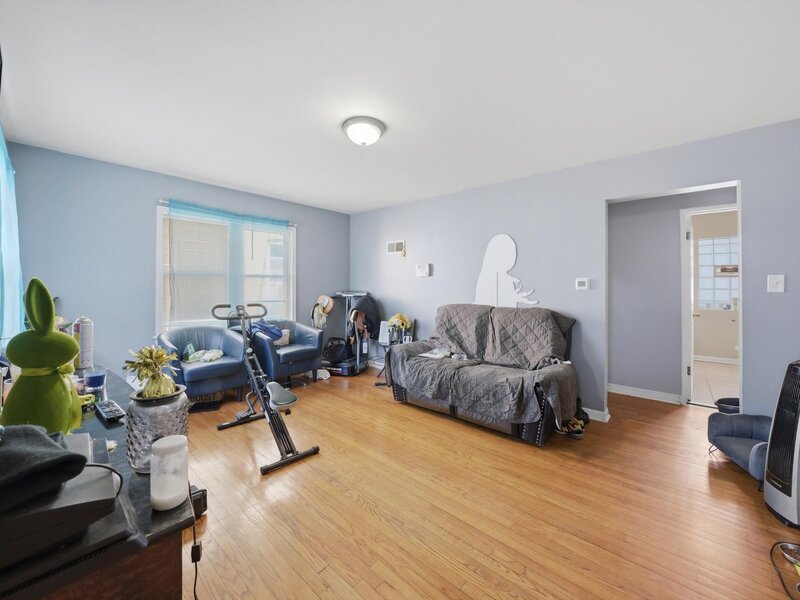 9553 S Greenwood Avenue Chicago IL 60628