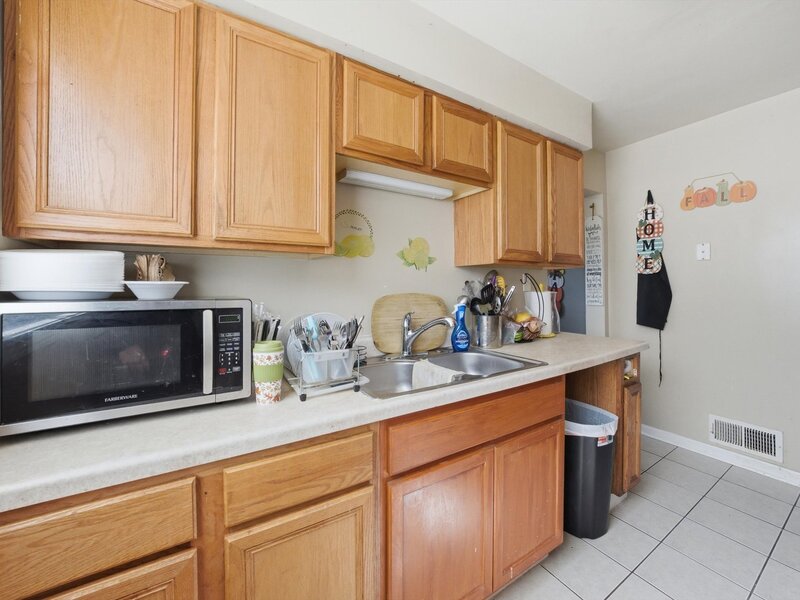9553 S Greenwood Avenue Chicago IL 60628