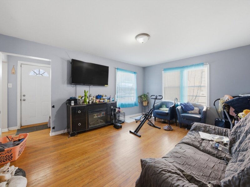 9553 S Greenwood Avenue Chicago IL 60628