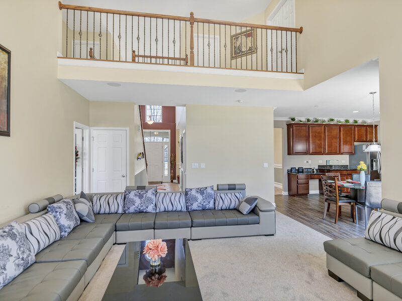 2124 Amelia Lane Hoffman Estates IL 60192