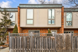 Photo of 604 W Armitage Avenue Chicago IL 60614