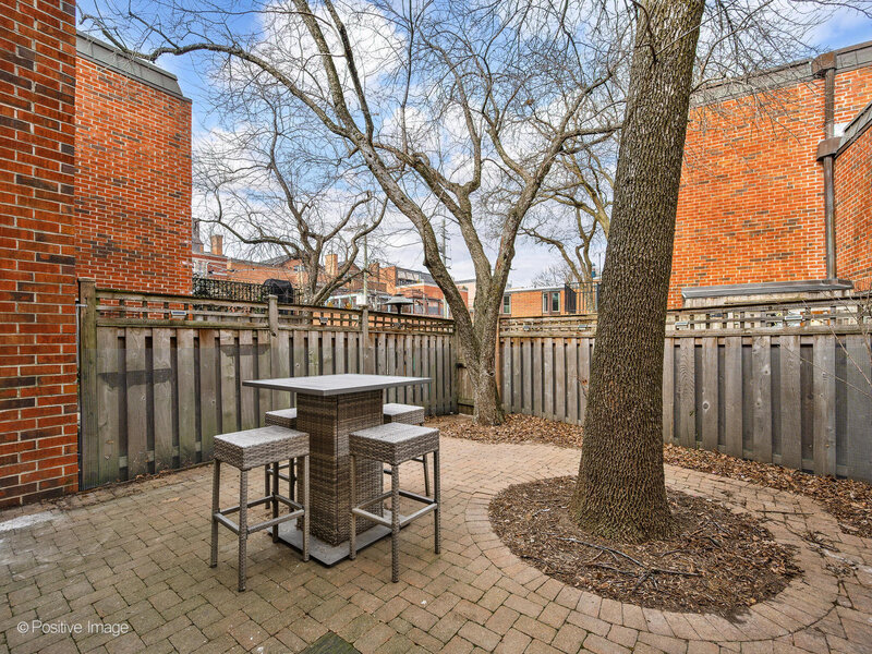 604 W Armitage Avenue Chicago IL 60614