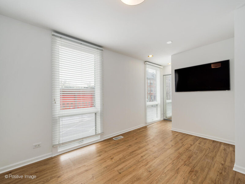 604 W Armitage Avenue Chicago IL 60614