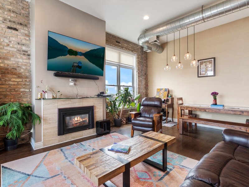 949 N Willard Court Chicago IL 60642