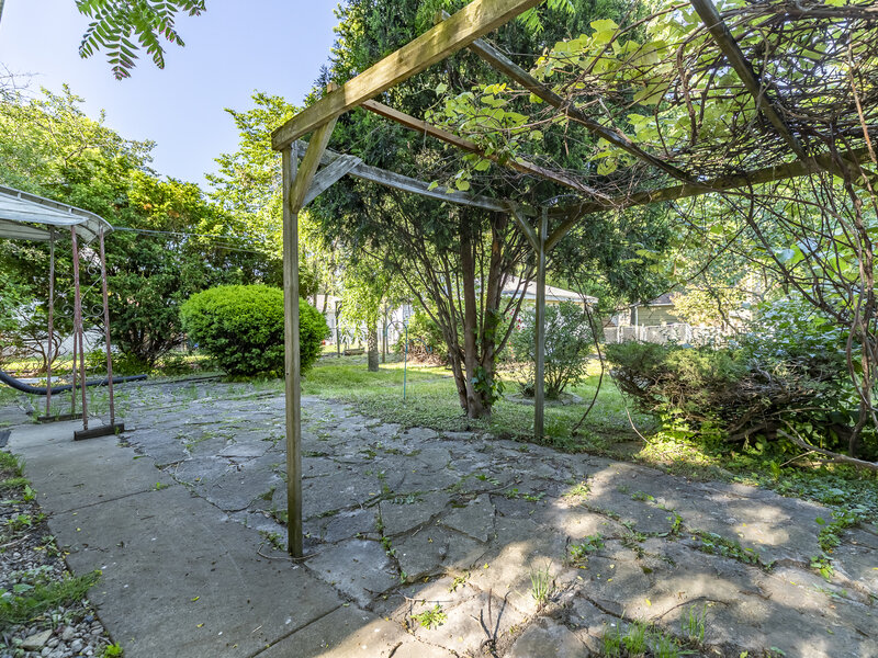 17633 Roy Street Lansing IL 60438