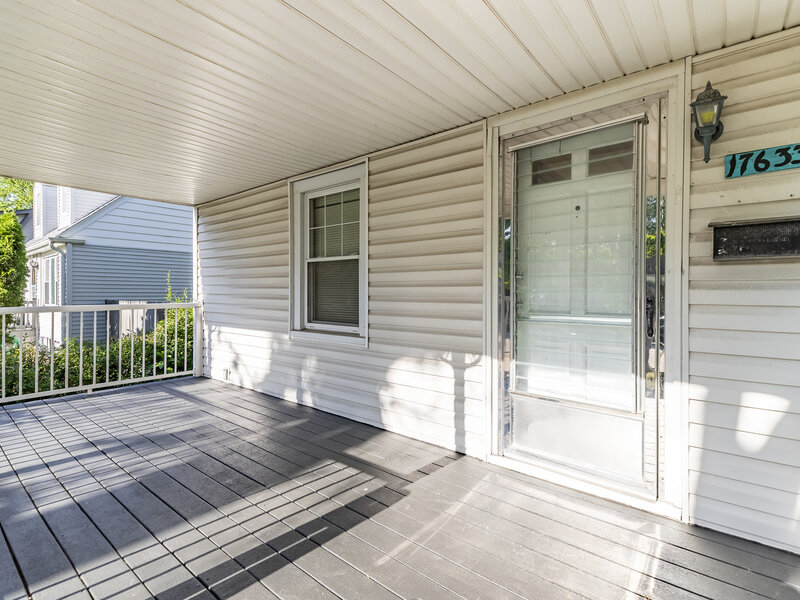 17633 Roy Street Lansing IL 60438