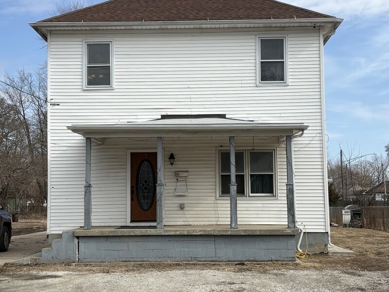 313 S Everett Street Streator IL 61364