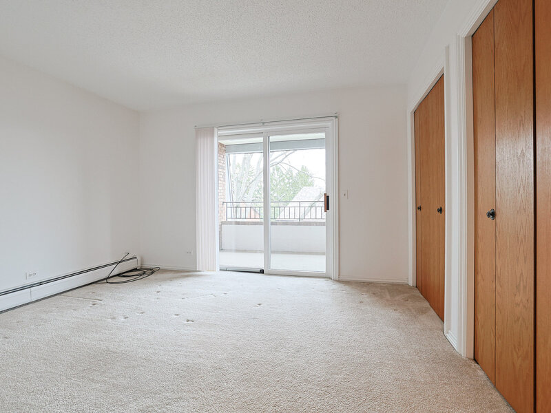 200 Red Top Drive Libertyville IL 60048