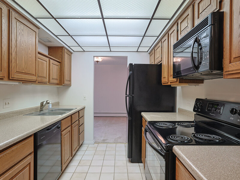 200 Red Top Drive Libertyville IL 60048