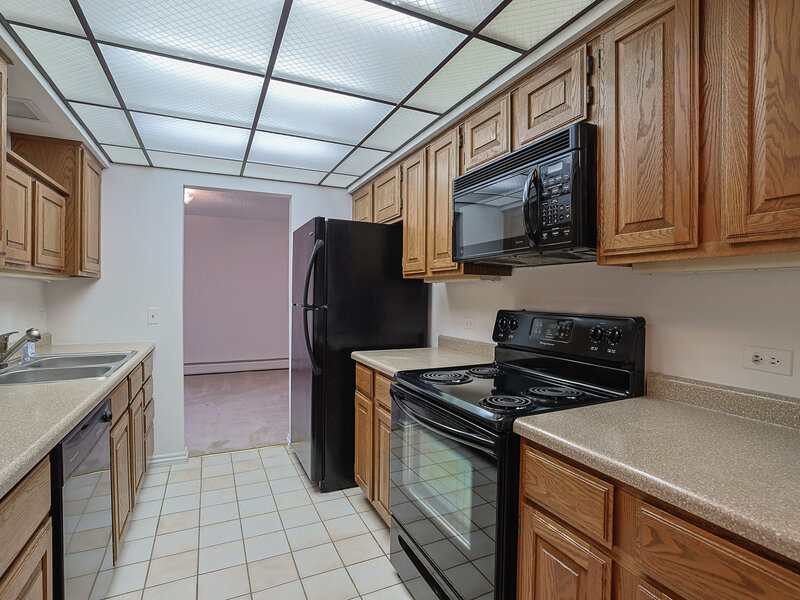 200 Red Top Drive Libertyville IL 60048