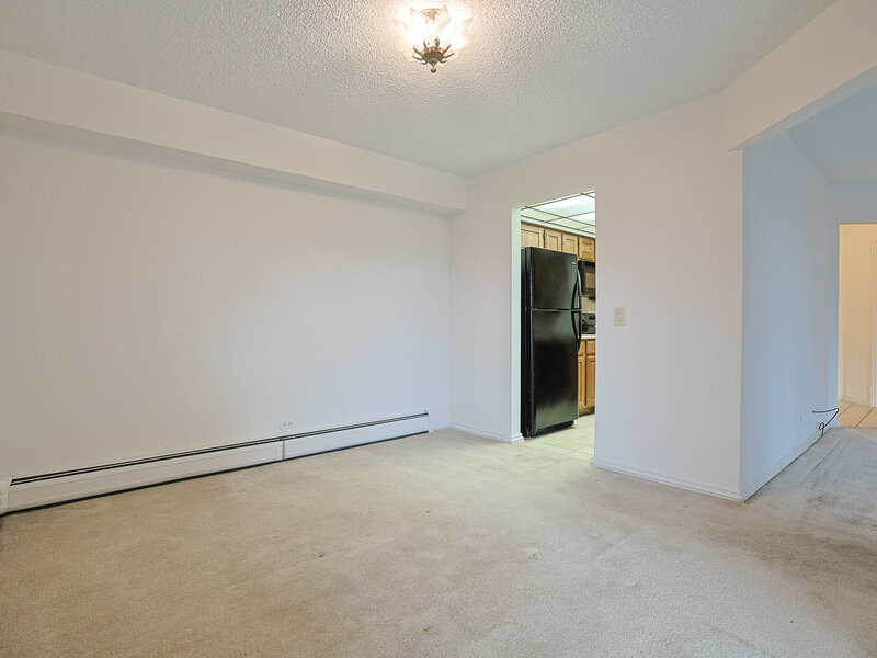 200 Red Top Drive Libertyville IL 60048