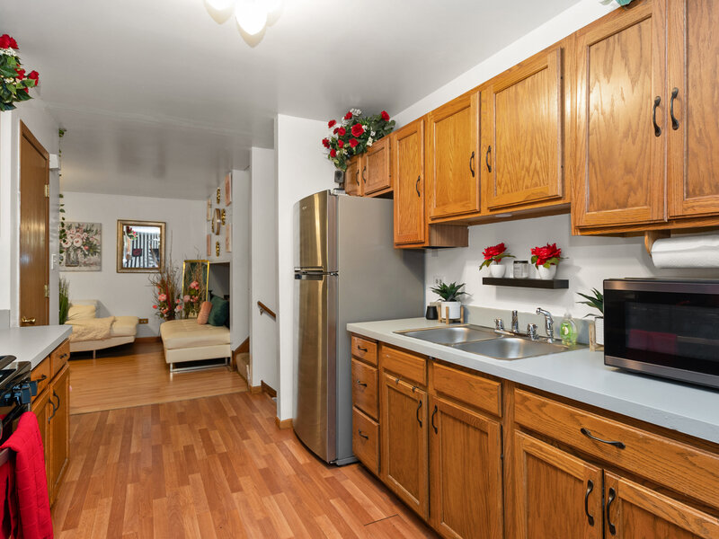 928 E 153rd Street Phoenix IL 60426