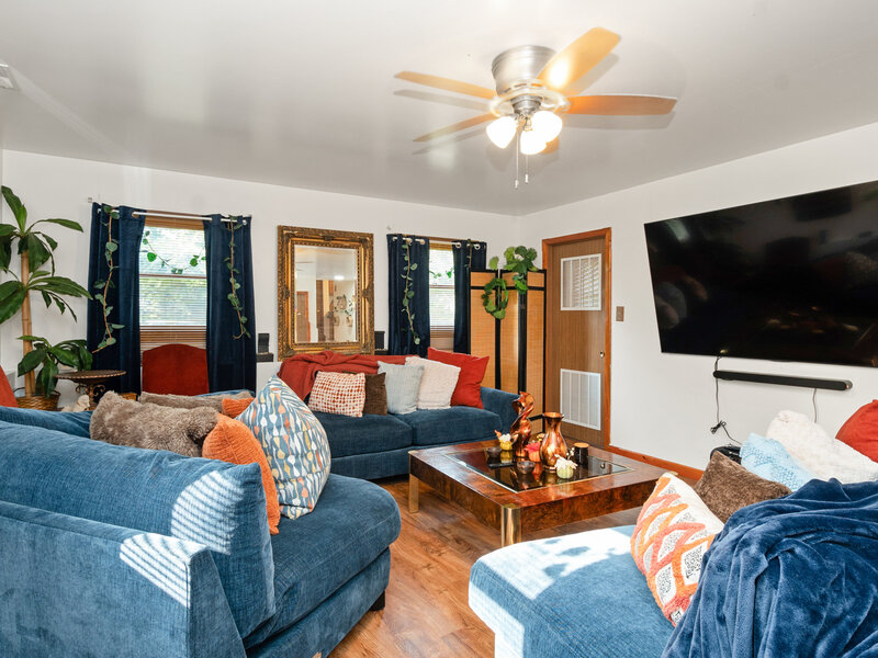 928 E 153rd Street Phoenix IL 60426
