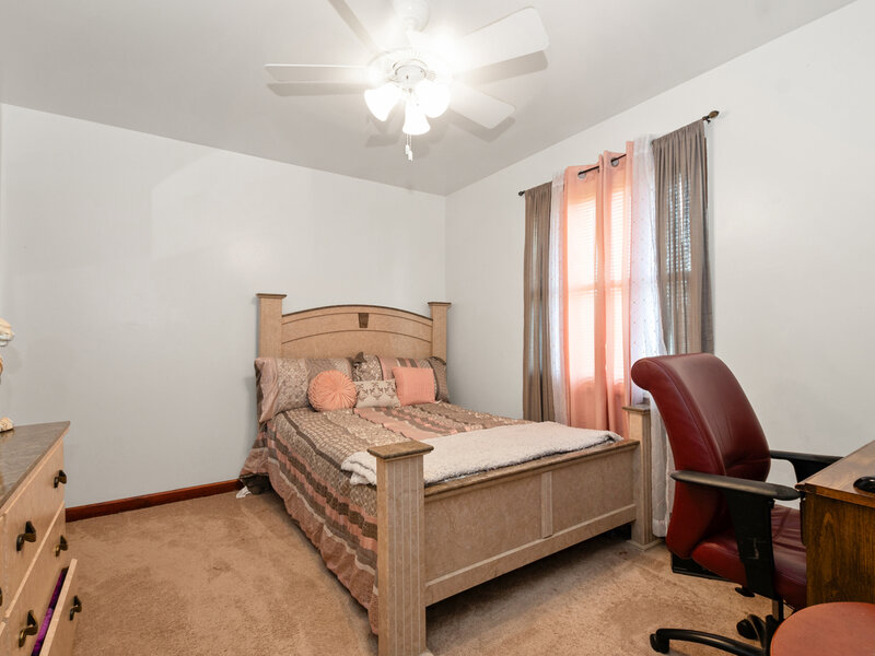 928 E 153rd Street Phoenix IL 60426