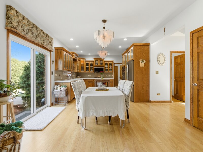 8304 Queen Victoria Lane Tinley Park IL 60477