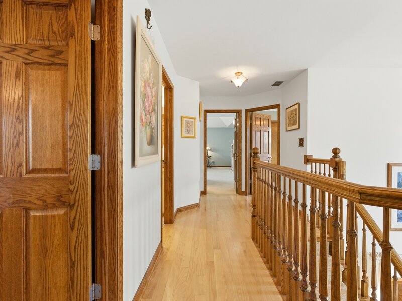 8304 Queen Victoria Lane Tinley Park IL 60477