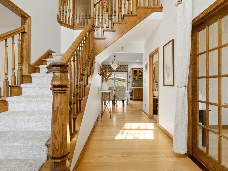 8304 Queen Victoria Lane Tinley Park IL 60477