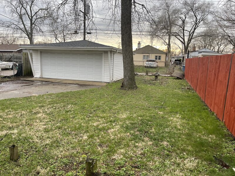 12620 S Racine Avenue Calumet Park IL 60827