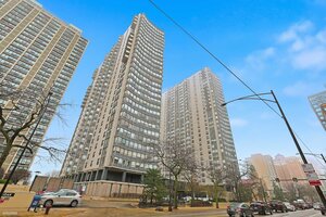 Photo of 5701 N Sheridan Road Chicago IL 60660 Unit 7E