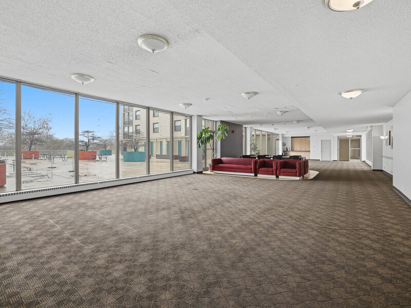 5701 N Sheridan Road Chicago IL 60660