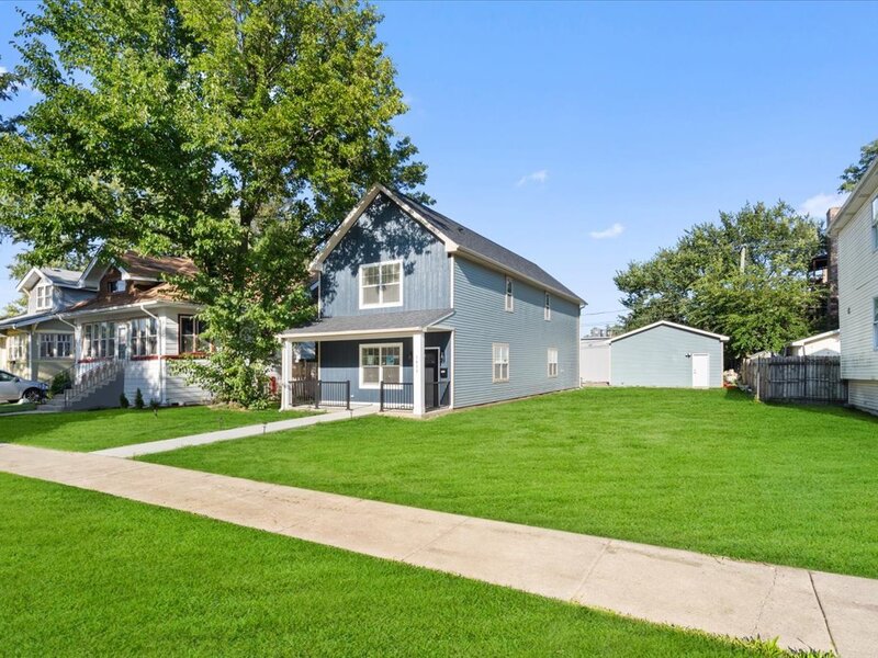 1411 S 6th Avenue Maywood IL 60153